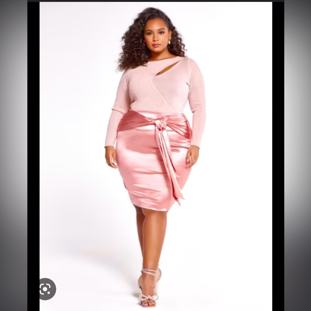 SRV X FTF Peekaboo Long Sleeve Top